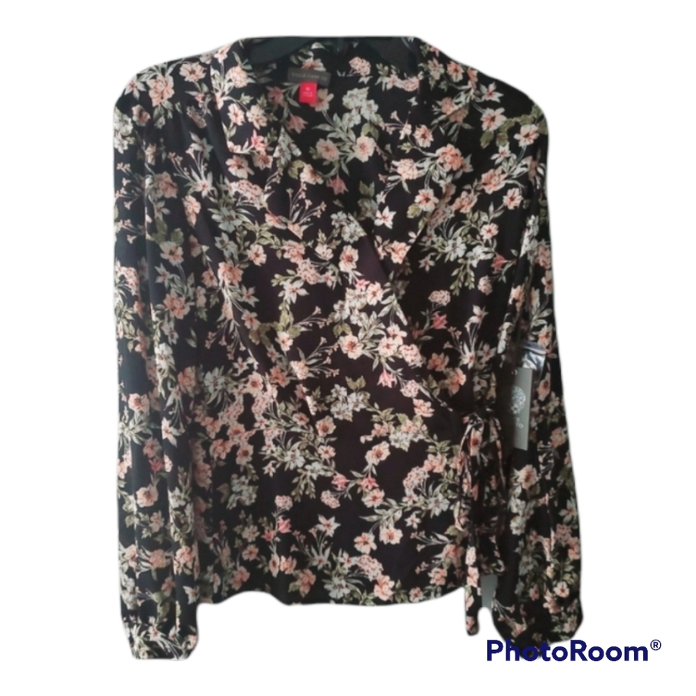 Vince Camuto Long Sleeve Bouqet Side Tie T…